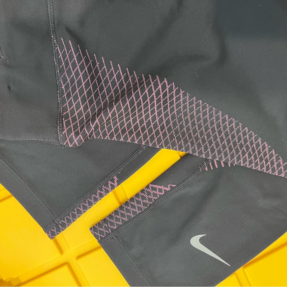 Nike sculpt Pink Patterned Leggings